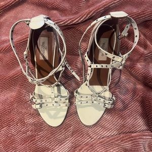 Valentino Cream/Beige Patent Leather Strappy Sandals - 38